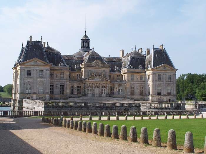 Версаль — великолепный дворец, в котором не было ни одного туалета 