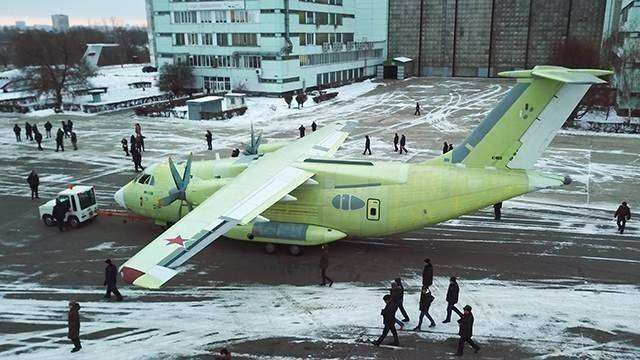 Гадкий утёнок Ил-112В ввс