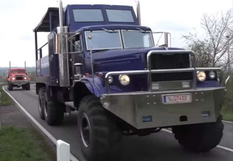 Автопробег грузовых автомобилей марки КрАЗ в Германии 