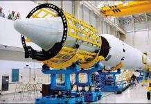 У Південній Кореї представили першу ракету-носій