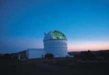 Астрономи виявили планету поруч з червоним гігантом