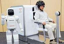 Робот Asimo керується силою думки