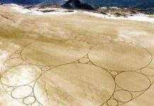 Художник намалював у пустелі гігантський малюнок