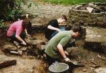 Збройовий завод мезоліту