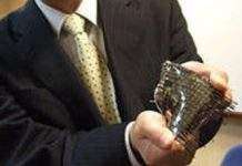 Еластичний OLED-екран створили в Японії