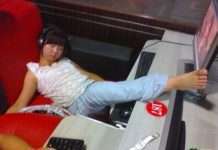 Втомлені відвідувачі китайських компютерних клубів (34 фото)