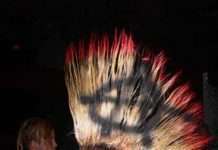 Жіночі зачіски (49 фото)