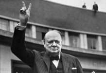 Астрономи знайшли на супутнику Сатурна Пакмена