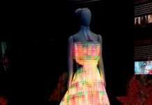 Сукня з світлодіодів