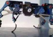 У Кореї розробили робота-пожежника