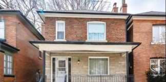 Непримітний зовні будинок, який надумала реалізувати 96-річна бабуся, всередині виявився справжнім палацом