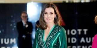 Шатенки і брюнетки, які відтінки в одязі їм підходять