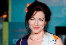 Колишньому на заздрість — Альона Хмельницька двічі вразила фанатів нарядом, а потім одягла обтягуючий комбінезон і стала в позу