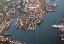 Завод Порошенка буде лагодити російські кораблі