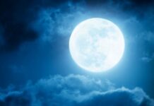 Вчені розрахували потік нейтрино від космічних променів, що падають на поверхню місяця