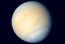 Венерианская Тайна: Неожиданное Обогащение Дейтерием и Водная История Планеты