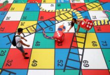 Змії та драбини: чому чиста випадковість — це не гра