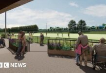 Pusat Olahraga Sloughbottom Park Disetujui Di Tengah Kekhawatiran Mikroplastik