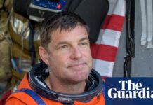 Oltre la comunicazione: come il saluto francese di un astronauta ha sanato un divario nazionale