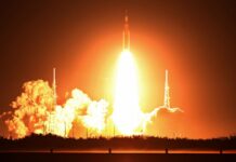 Більше ніж дослідження: геополітичні ставки нової місячної гонки