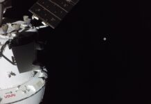 L’equipaggio dell’Artemis 2 della NASA si prepara per lo storico sorvolo lunare