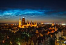 Noctilucent Clouds: Kesalahan Musim Panas di Matriks